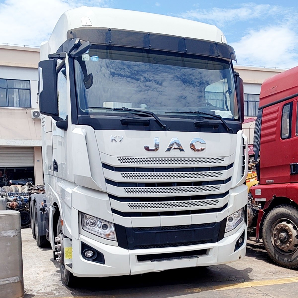 Used Tractor Truck Heavy-duty Truck JAC K7 Tractor Trailer Head High-power Tractor Truck Head 6X4